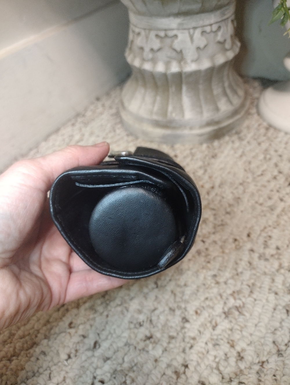 Brighton Black Leather Roll Travel Jewelry Case With Silver/Gold Heart Snap - Picture 3 of 10